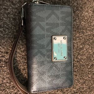 Small Michael Kors Wristlet